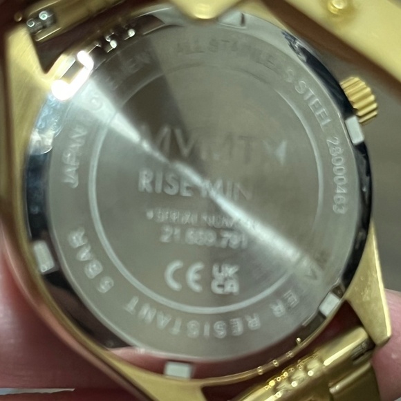 MVMT Watch (gold) - Picture 3 of 7